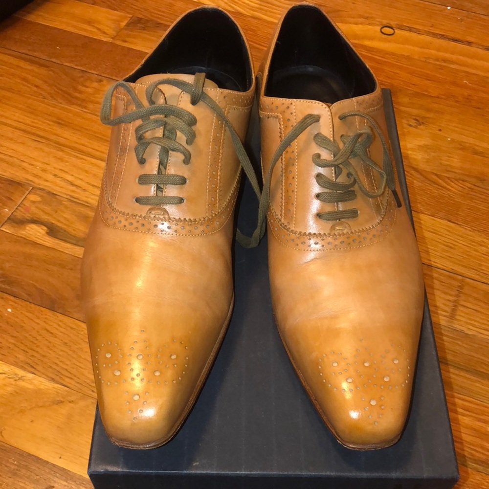 Dress shoes